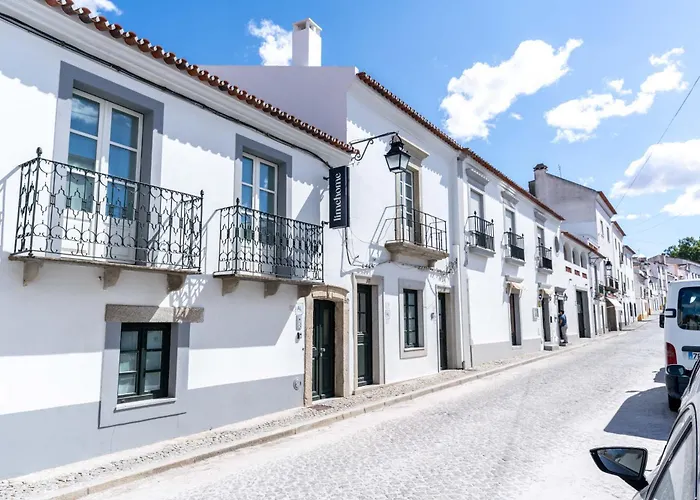 Limehome Evora Rua De Machede 52