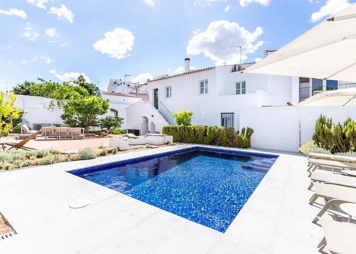 Limehome Evora Rua De Machede 52