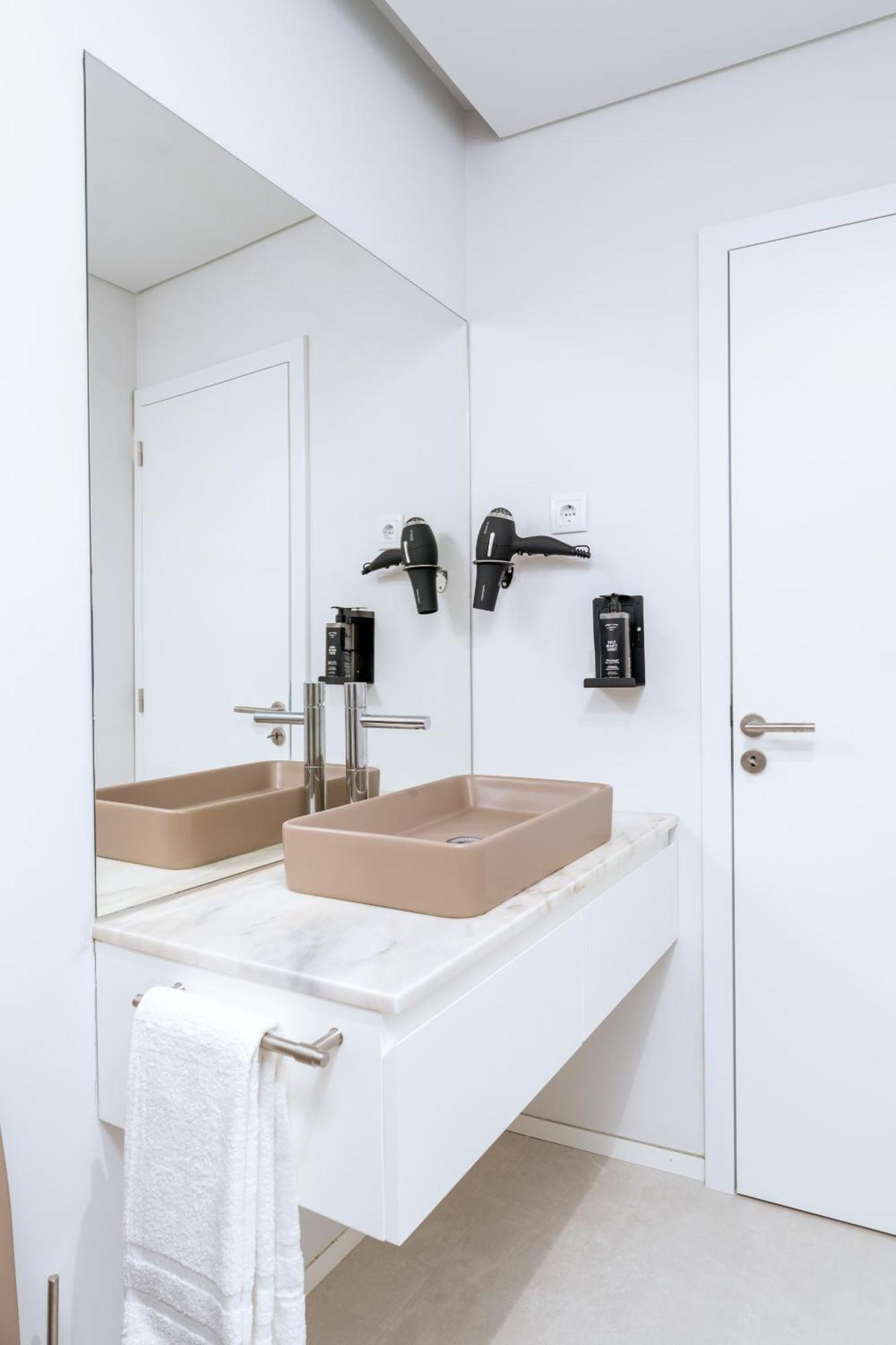 Apartment Limehome Rua De Machede 52 *